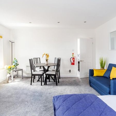 Beach View Luxury Apartment Lyme Regis Exterior photo
